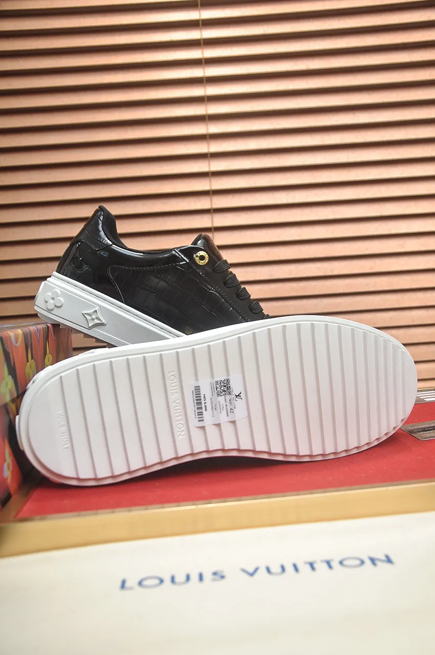 Men's shoes 💰540💶[LOUIS VUITTON] Original order price (water-dyed cowhide lining) new model 🍀LV Louis Vuitton * - top version of LV classic trendy shoes! Made of imported original cowhide, water-dyed cowhide lining, and original wear-resistant rubber outsole! High quality products! Code number 38-45 (45 is custom-made and cannot be returned or exchanged)